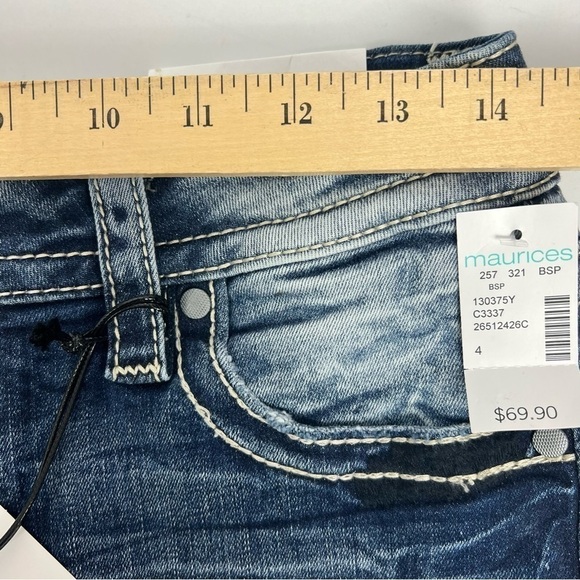 NWT VIGOSS HERITAGE FIT Women’s Blue Jean Capris Sz 4 Distressed Stretch Pockets - Picture 12 of 13